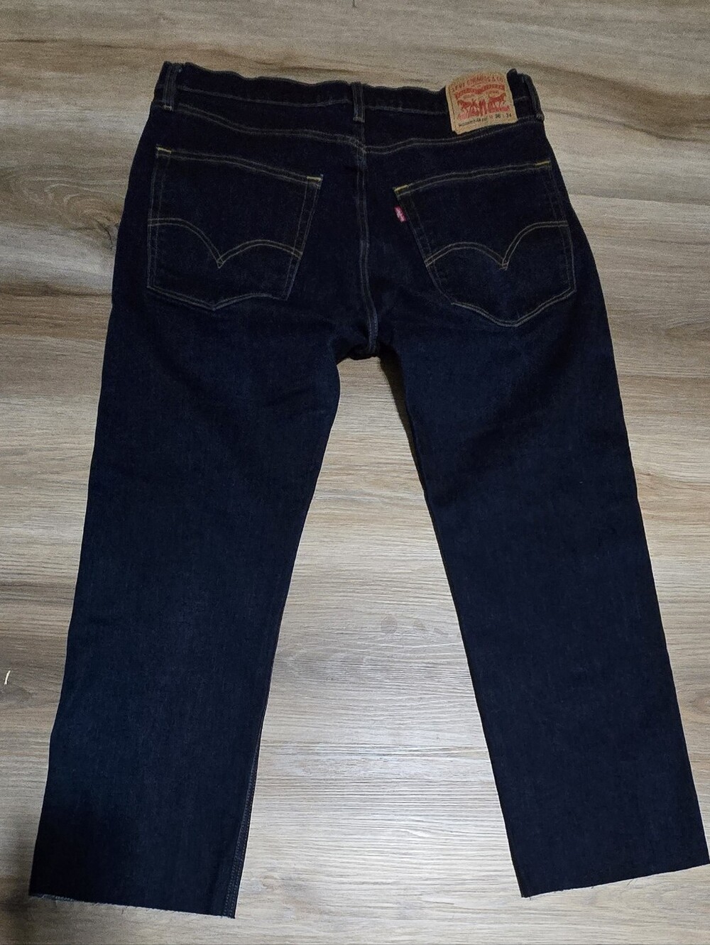 Levis Workwear Fit Raw Hem Men's Dark Blue Straight-Leg Unisex Jeans Size 36 - Picture 3 of 10